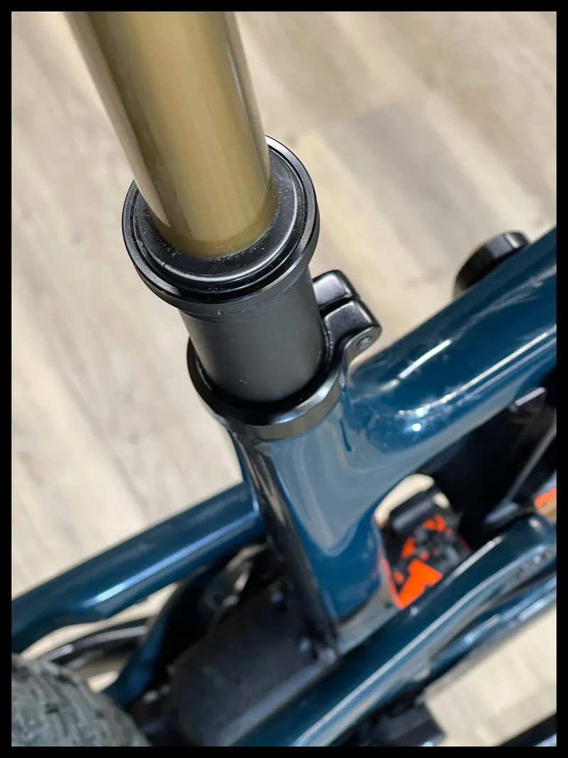 SANTA CRUZ NOMAD MEDIUM Blue  2017-3