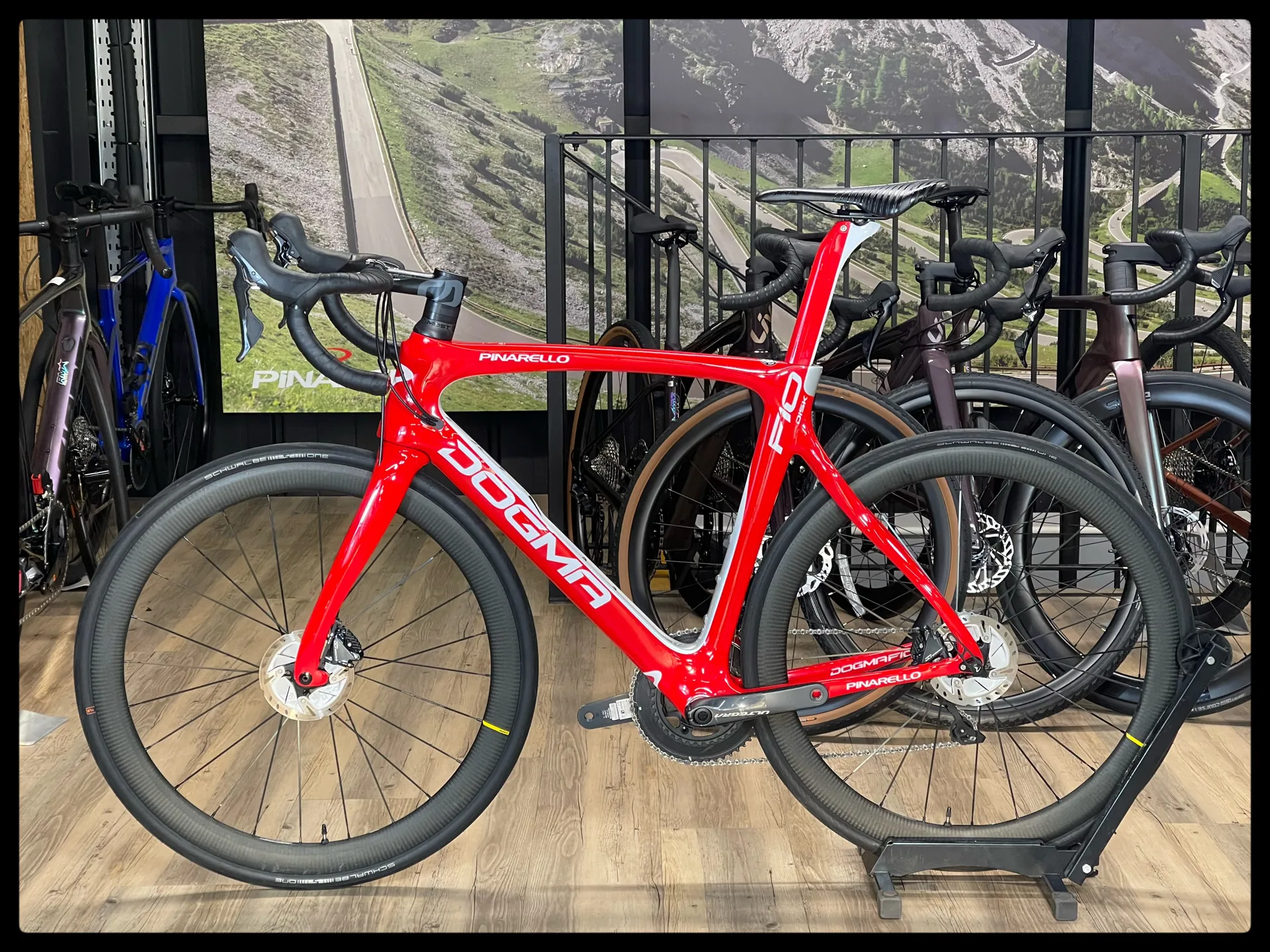 Road Bike 2019 Pinarello Dogma F10 Pinarello F10 Disc Precio