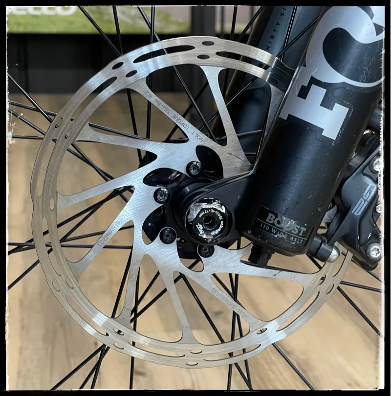 GT Sensor Carbon Pro Mountain Bike Blood Red Large 2020 Approved Used-9