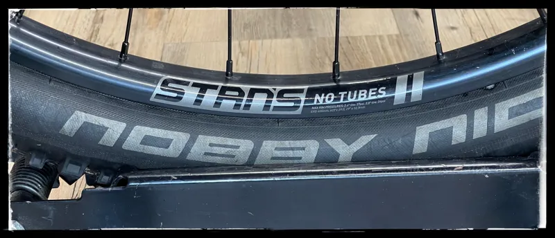 GT Sensor Carbon Pro Mountain Bike Blood Red Large 2020 Approved Used-2