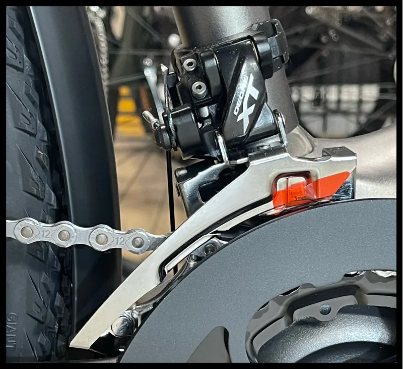 2021 Giant Explore E+ 0 Pro Stagger Frame Electric Bike in Brown-5