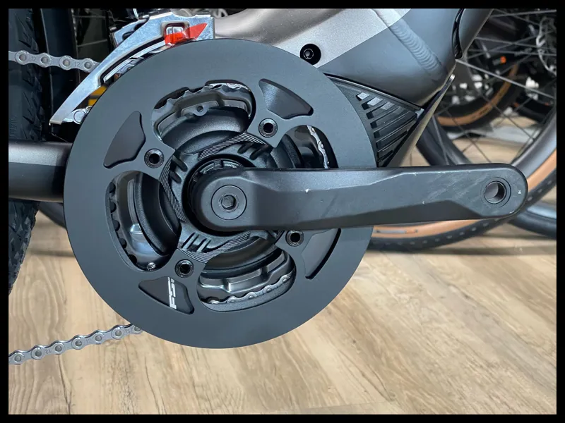 2021 Giant Explore E+ 0 Pro Stagger Frame Electric Bike in Brown-6