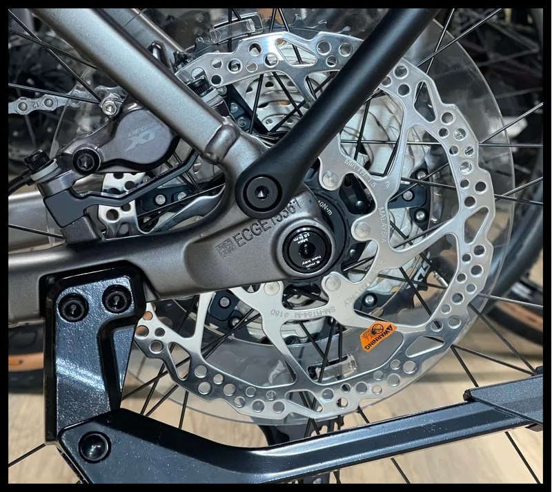 2021 Giant Explore E+ 0 Pro Stagger Frame Electric Bike in Brown-7