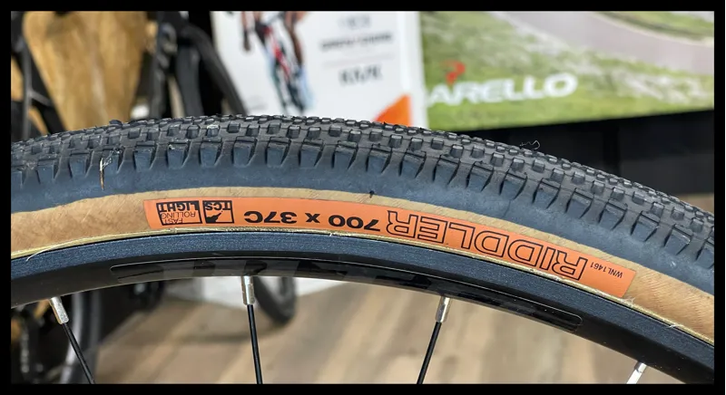 GT Grade Carbon Pro Gravel Bike Raw 55cm 2021Ex-Demo-11