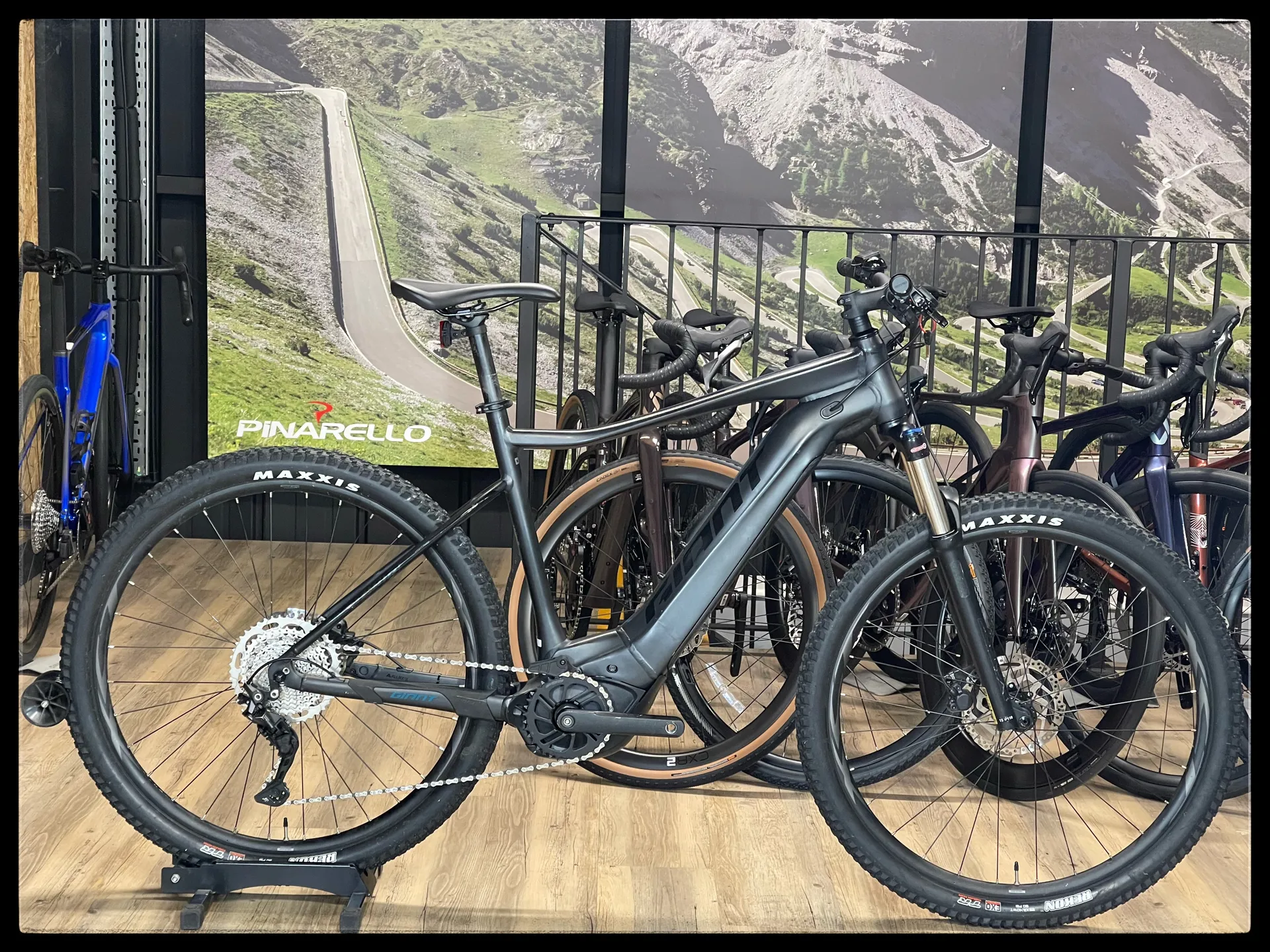 2022 Giant Fathom E+ 29er Men's Alu eBike in Black