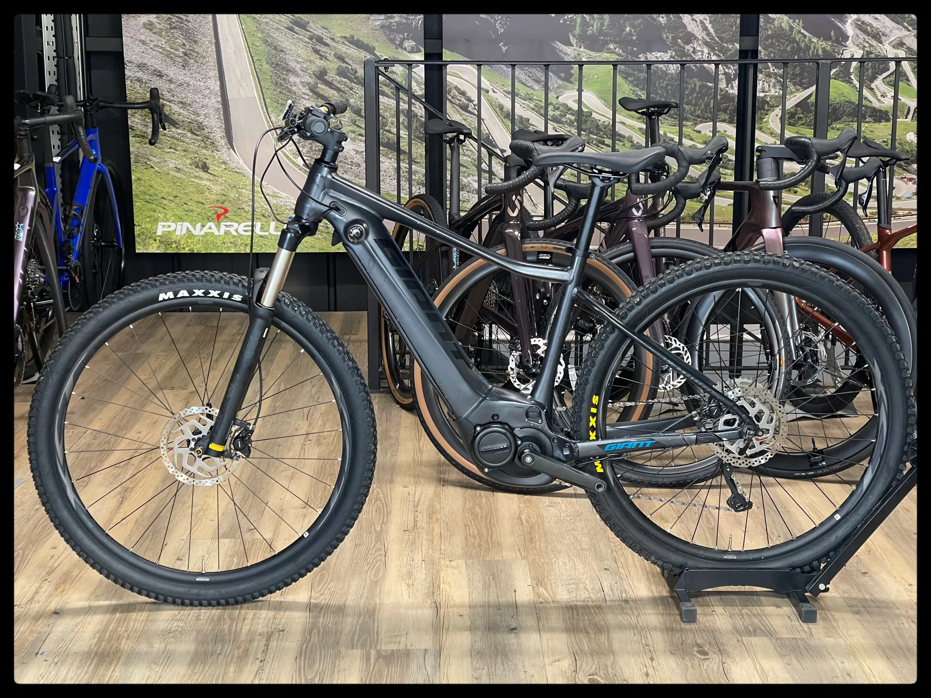 Electric Bike Fathom E+ Pro 29 Giant Fathom E+ 29er Medium