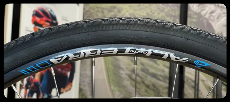 GT Transeo Sport Unisex Hybrid Blue Medium 2022-3