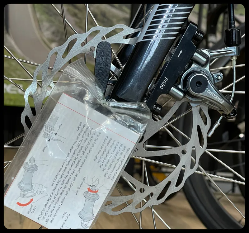 GT Transeo Sport Unisex Hybrid Blue Medium 2022-8