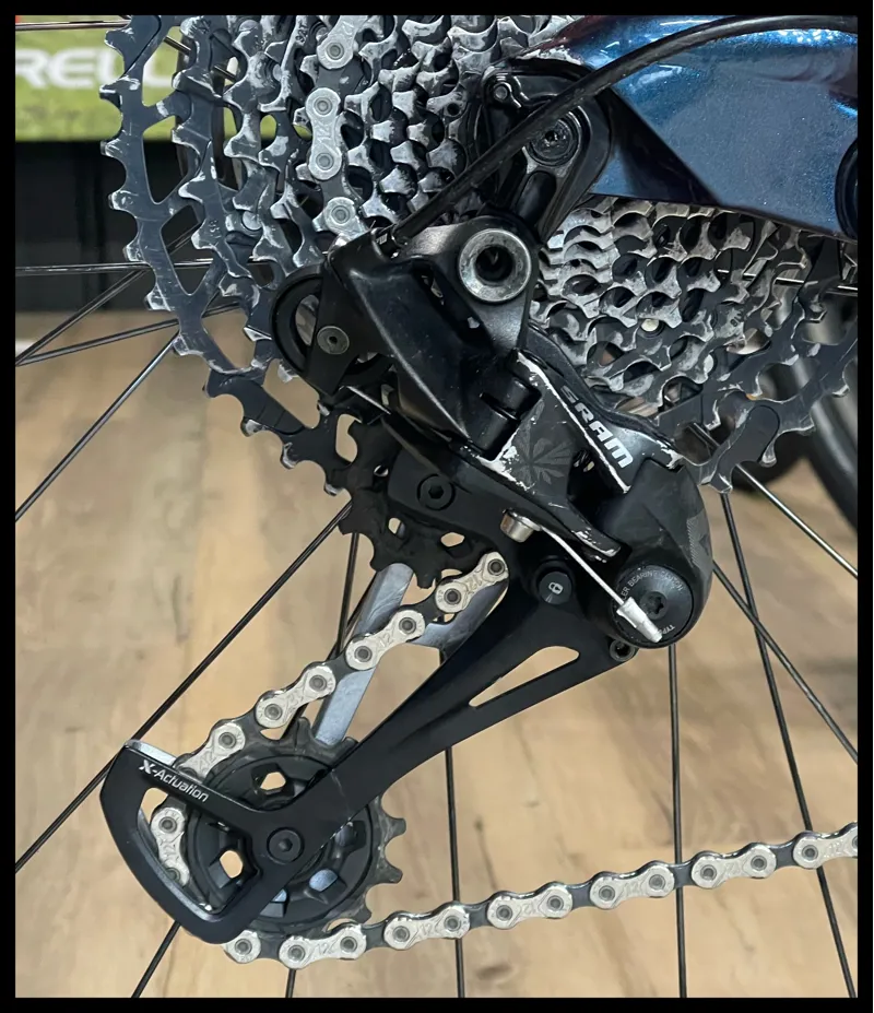 Cannondale Habit Carbon SE 29er Chameleon Medium 2022-8