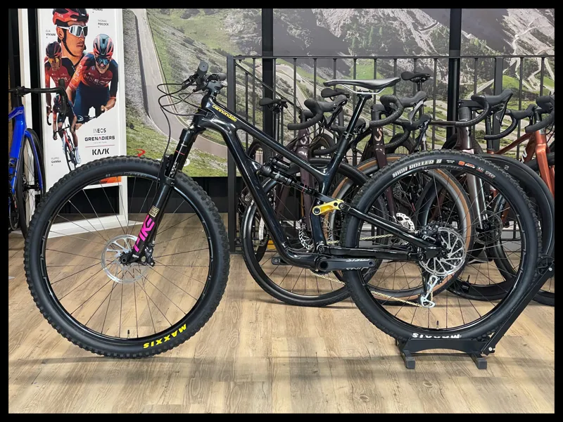 Cannondale Habit Carbon 2 29er Small Black Pearl 2022 Ex Demo-1