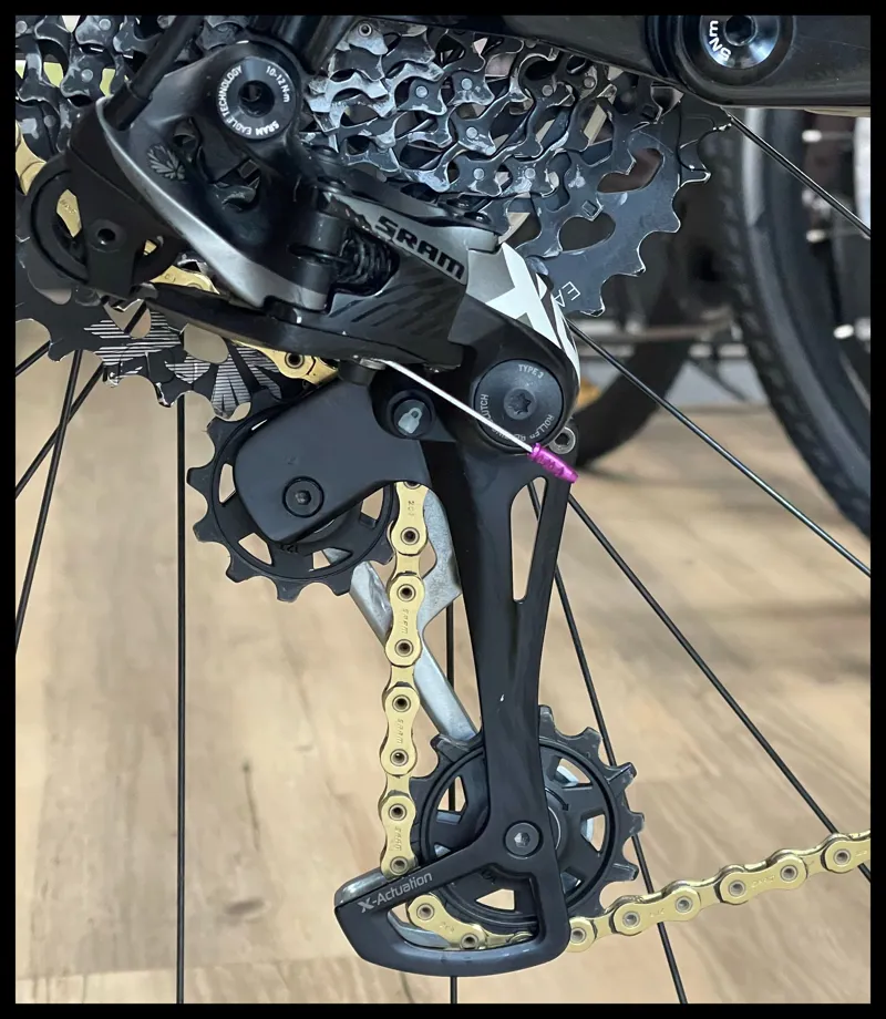 Cannondale Habit Carbon 2 29er Small Black Pearl 2022 Ex Demo-7