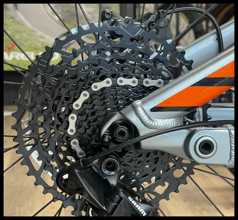 Cannondale Moterra Neo 4 29er Large Impact Orange 2022 Approved Used-4