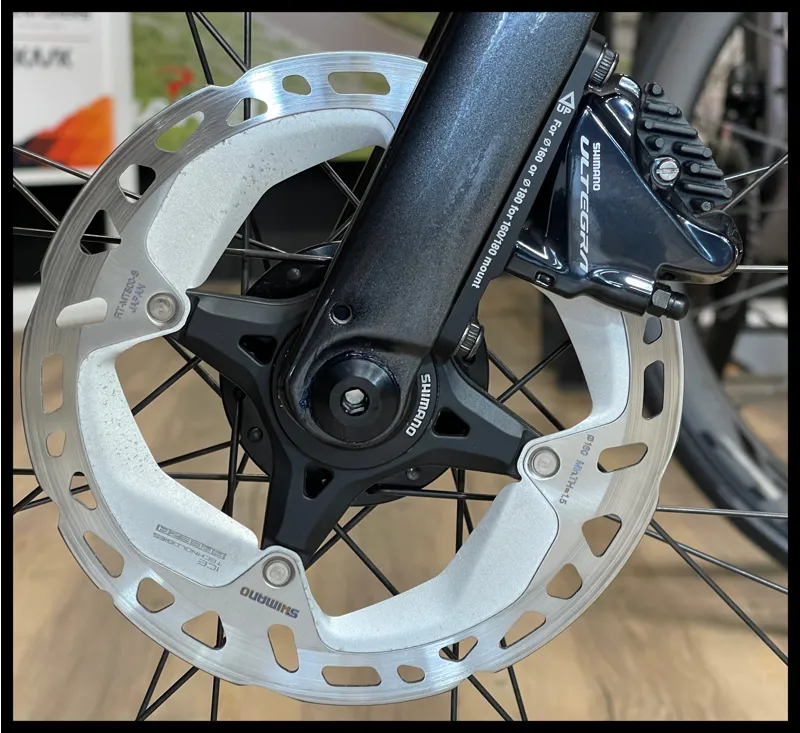 Giant Defy Advanced Pro 2-UT Medium Black Chrome 2022 Ex-Demo-8