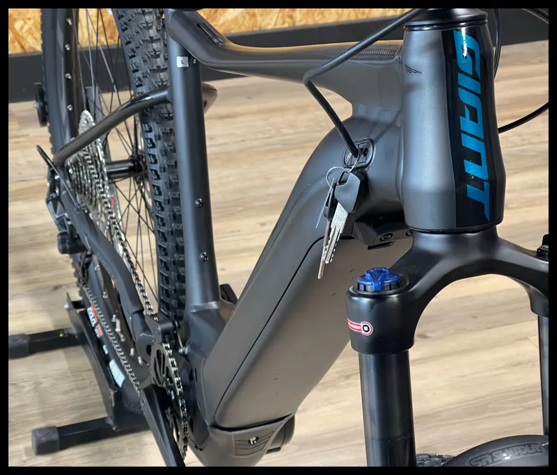 Giant Fathom E+ 2 29er Large Gunmetal Black 2022-2