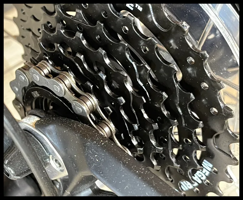 GT Aggressor Comp 29er Mens MTB Black Large 2022-4