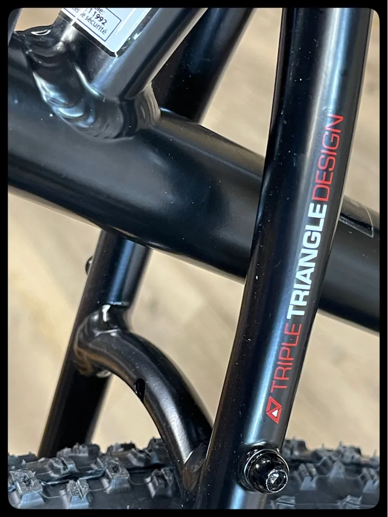 GT Aggressor Comp 29er Mens MTB Black Small 2022-4