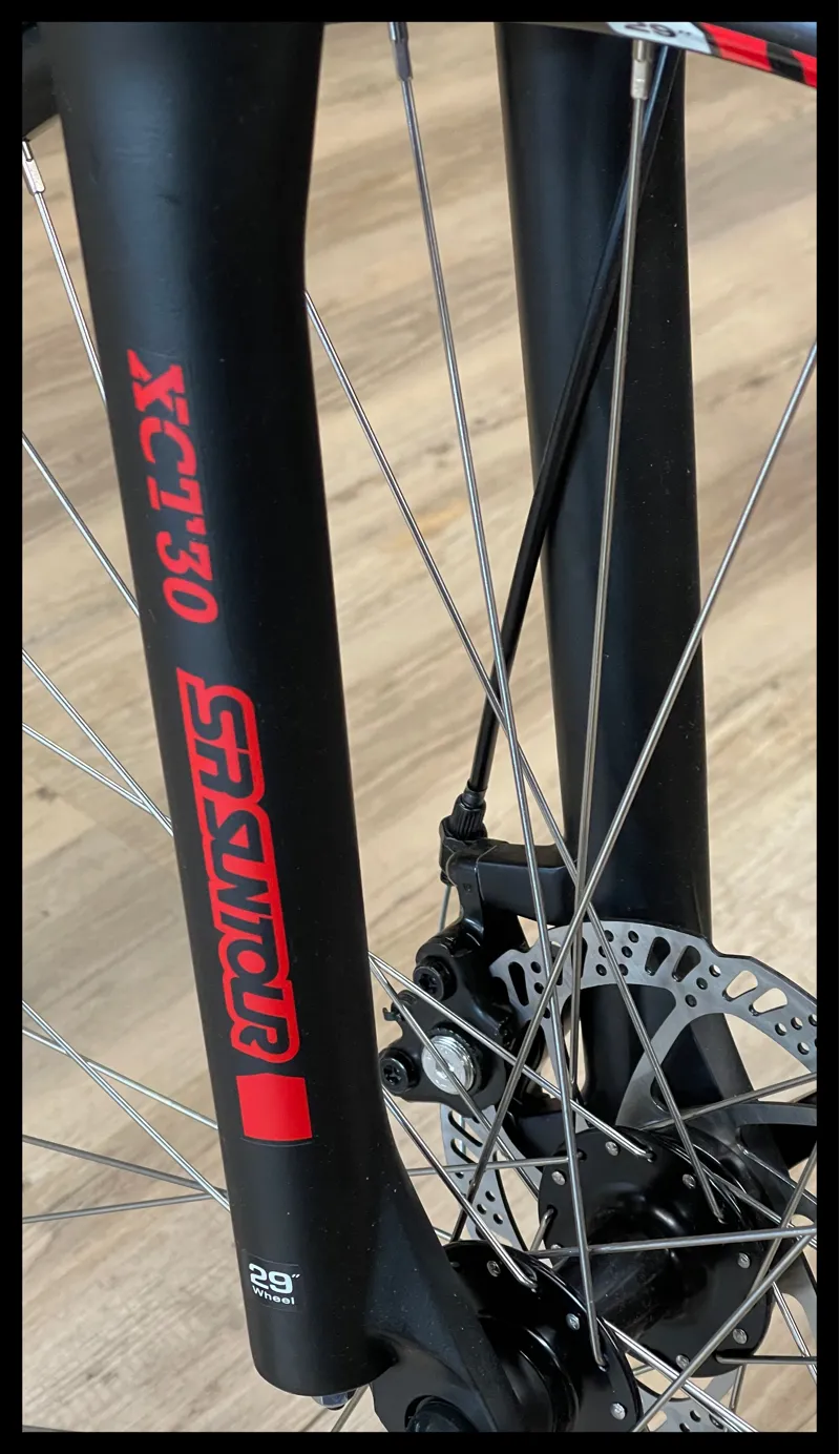 GT Aggressor Comp 29er Mens MTB Black Large 2022-3