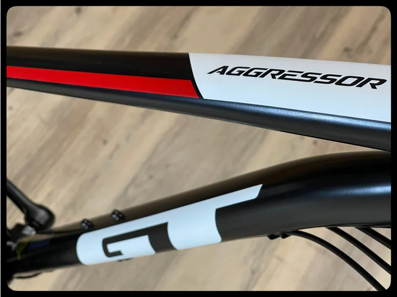 GT Aggressor Comp 29er Mens MTB Black Small 2022-2