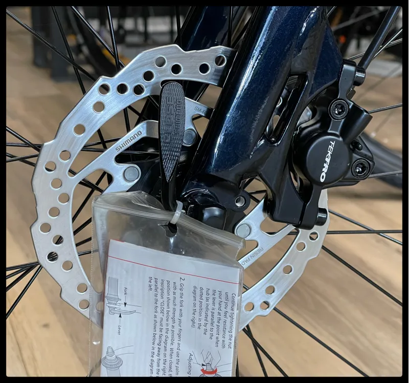 Momentum Vida E+ GTS 25km/h Large Ink 2022-4