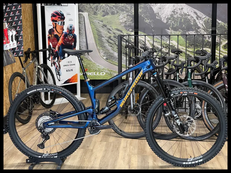 NUKEPROOF GIGA 290 CARBON Large Kraken Blue 2022