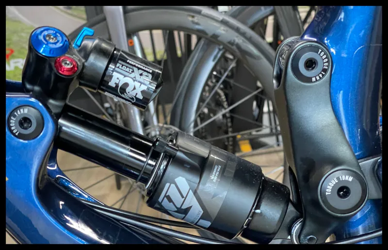 NUKEPROOF GIGA 290 CARBON Large Kraken Blue 2022-5