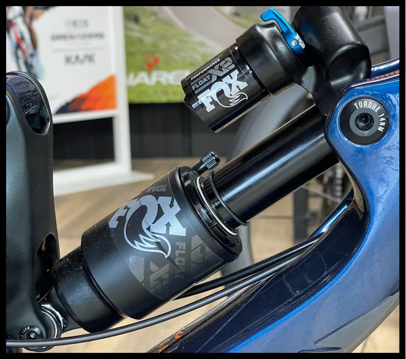 NUKEPROOF GIGA 290 CARBON Large Kraken Blue 2022-4