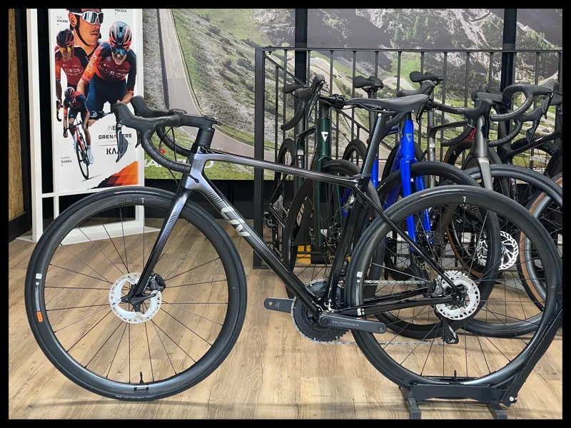 Liv Langma Advanced Pro 0 Disc Small Carbon/Airglow 2023-1