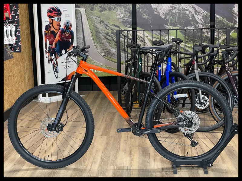 Cannondale Trail SE 3 29er Impact Orange Large 2022-1