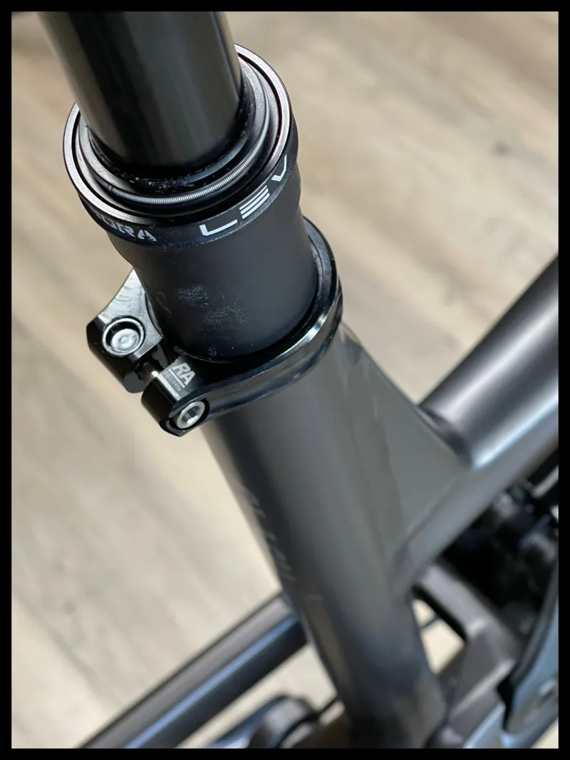 COMMENCAL CLASH RACE 27.5 DARK SLATE XL 2023-3