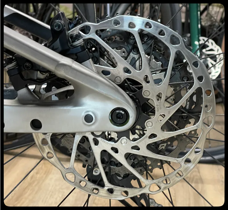 Giant Stance E+ 0 Pro Large Raw Aluminium 2023 Approved Used-12