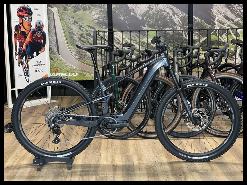 Giant Stance E+ 1 25km/h Medium Cold Iron 2023