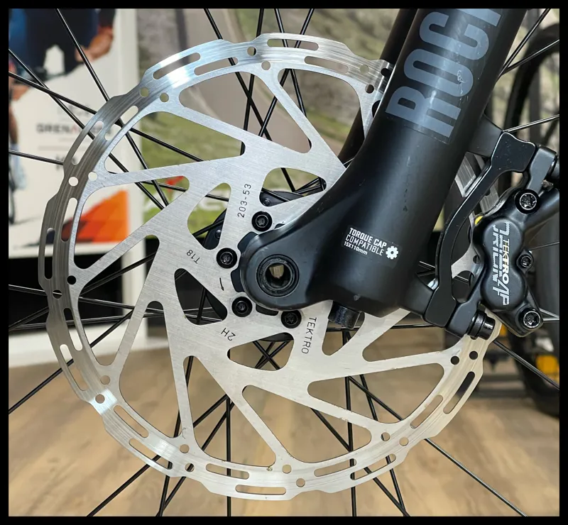 Giant Stance E+ 1 25km/h Medium Cold Iron 2023-9