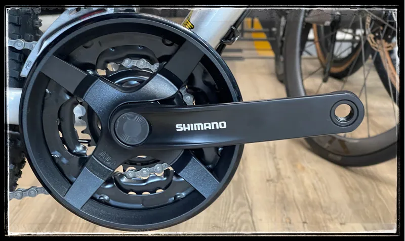 GT Aggressor Expert 29 Mountain Bike Silver Small 2023-8