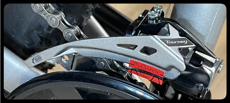 GT Aggressor Expert 29 MTB Bike Large Silver 2023-8