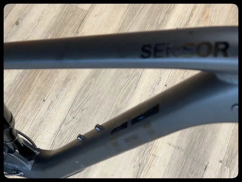 GT Sensor Comp 29er Mens Medium Black 2023-3