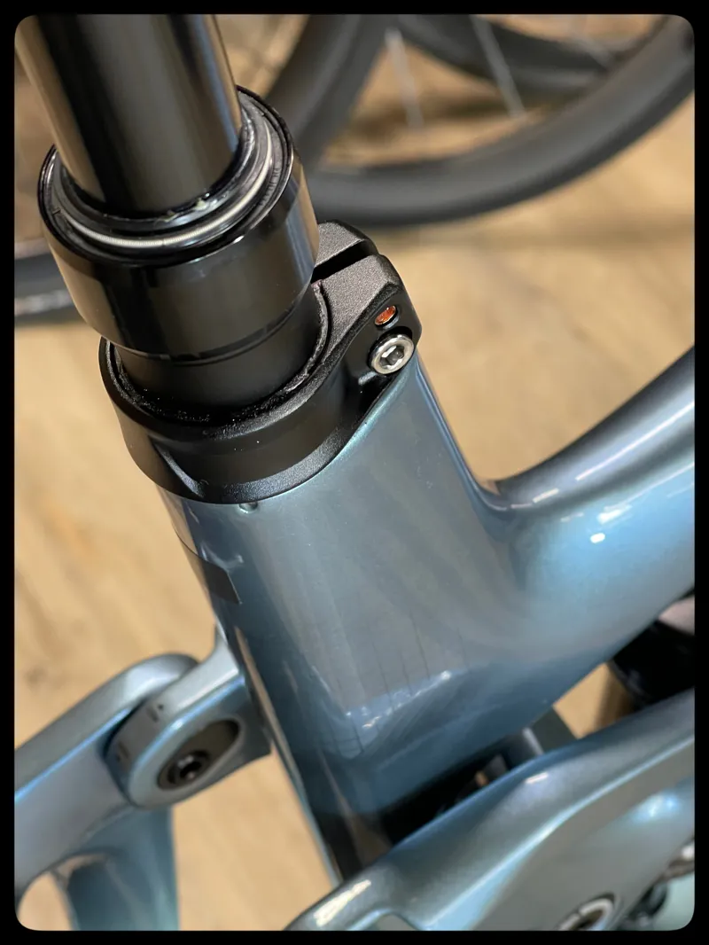 Intrigue X Advanced E+ EL 2 25km/h Medium Soap Suds/Aged Denim 2023-6