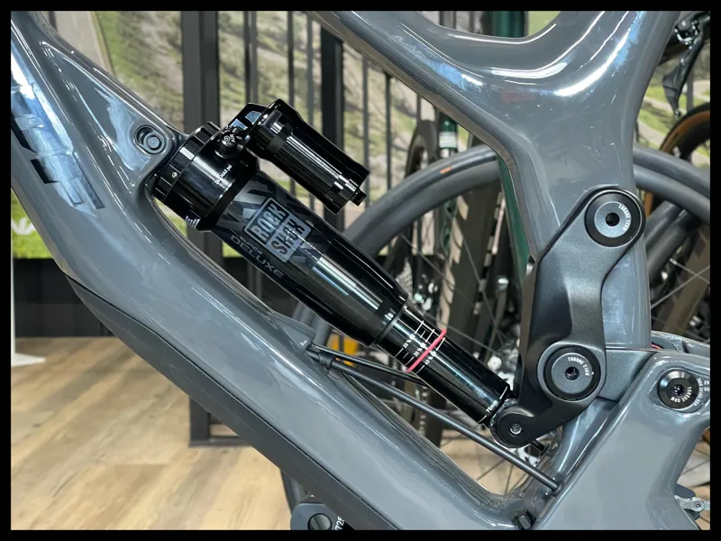 NUKEPROOF DISSENT CARBON 290 comp M-Large Bullet Grey 2023-11