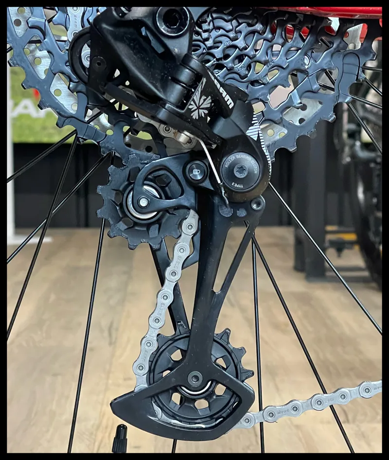 VITUS E-MYTHIQUE LT 297 VRS MOUNTAIN BIKE Large Octane Red 2024-5