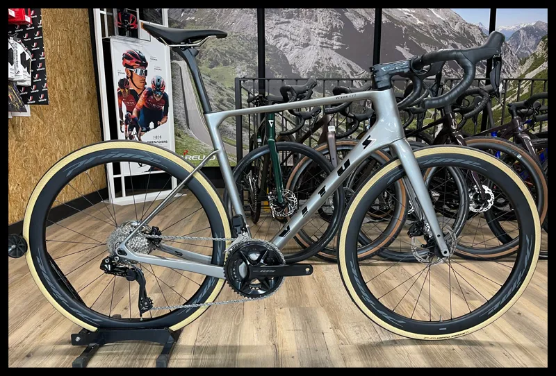 VENON EVO-RS 105 DI2 ALL-ROAD BIKE Large Silver 2023 Ex-Demo