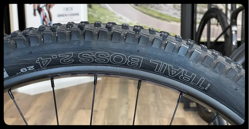 GT Zaskar LT AL EXPERT 29er Mens Olive Green Medium 2024 Ex-Demo-10