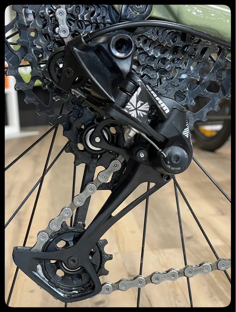 GT Zaskar LT AL EXPERT 29er Mens Olive Green Medium 2024 Ex-Demo-5