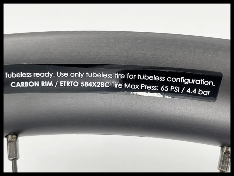 3T Discus Plus i28 Ltd Carbon Gravel Wheelset 584 x 28c  27.5/650b-5