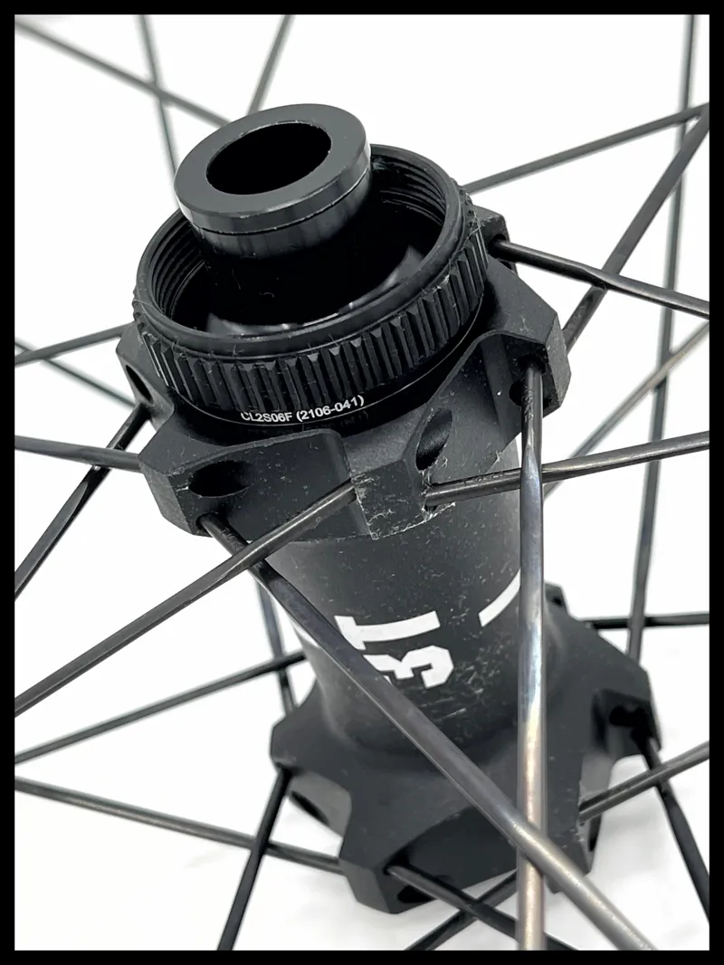 3T Discus 45/32 Ltd LTD Carbon 700c Wheelset-2