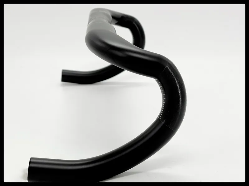 3T SUPERERGO Integrale Ltd Carbon Handlebars 40 cm Black-1