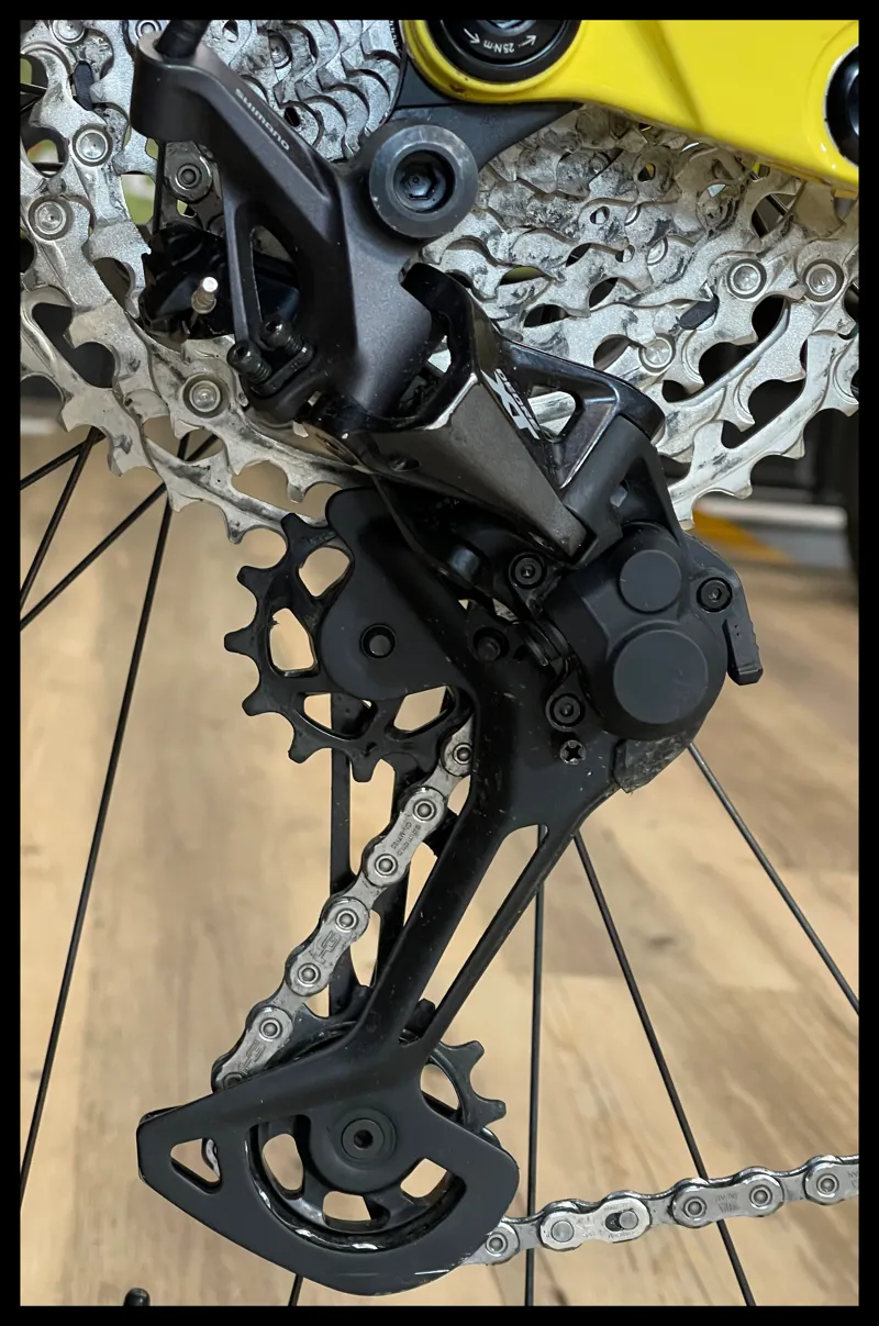 Cannondale Habit LT 2 29er MTB Medium Laguna Yellow 2024 Ex-Demo-6