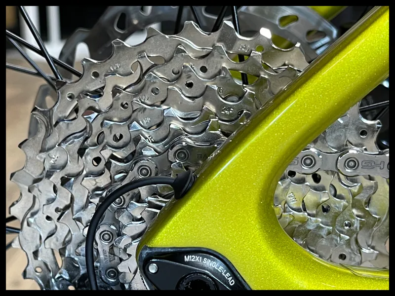 CANNONDALE SUPERSIX EVO 3 DISC ROAD BIKE Viper Green 56cm 2024-5