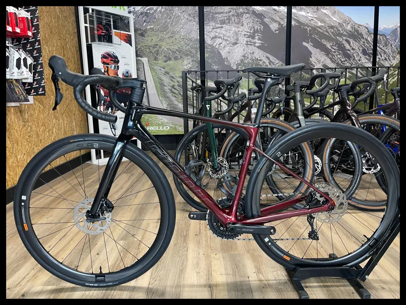 Giant Defy Advanced Pro 2 Small Sangria 2024 Ex-Display-1