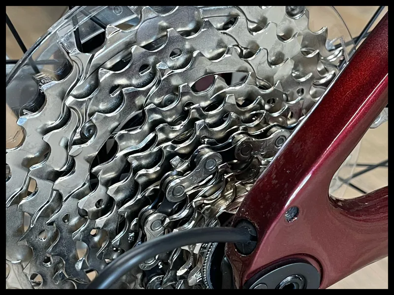 Giant Defy Advanced Pro 2 Small Sangria 2024 Ex-Display-5