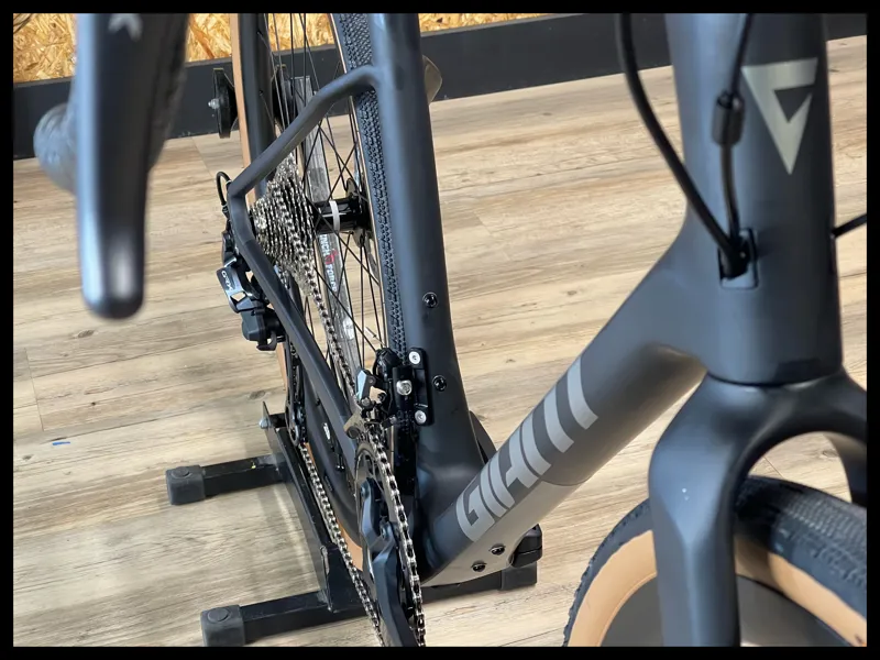 Giant Revolt Advanced 0 X-Large Carbon 2024-2