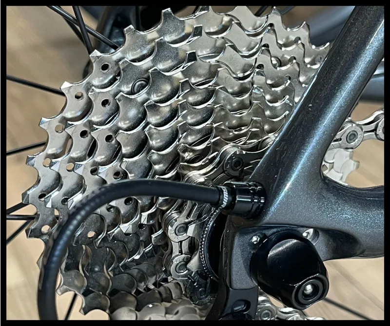 Giant TCR Advanced 2 Medium Charcoal 2024-4